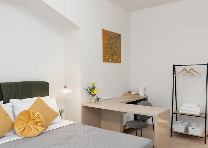 M18 Studios Monastiraki Gems