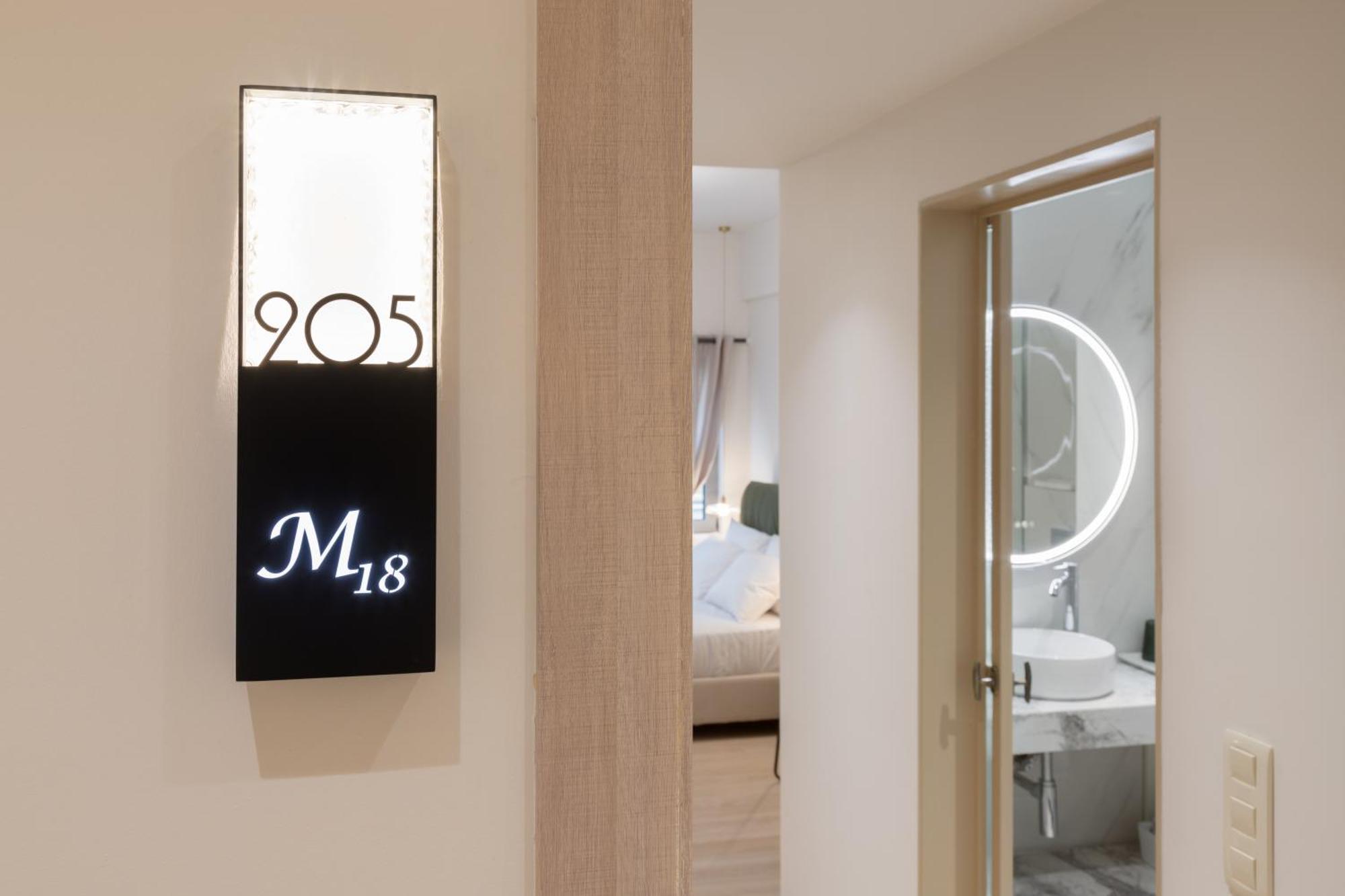 M18 Monastiraki Gems Athènes