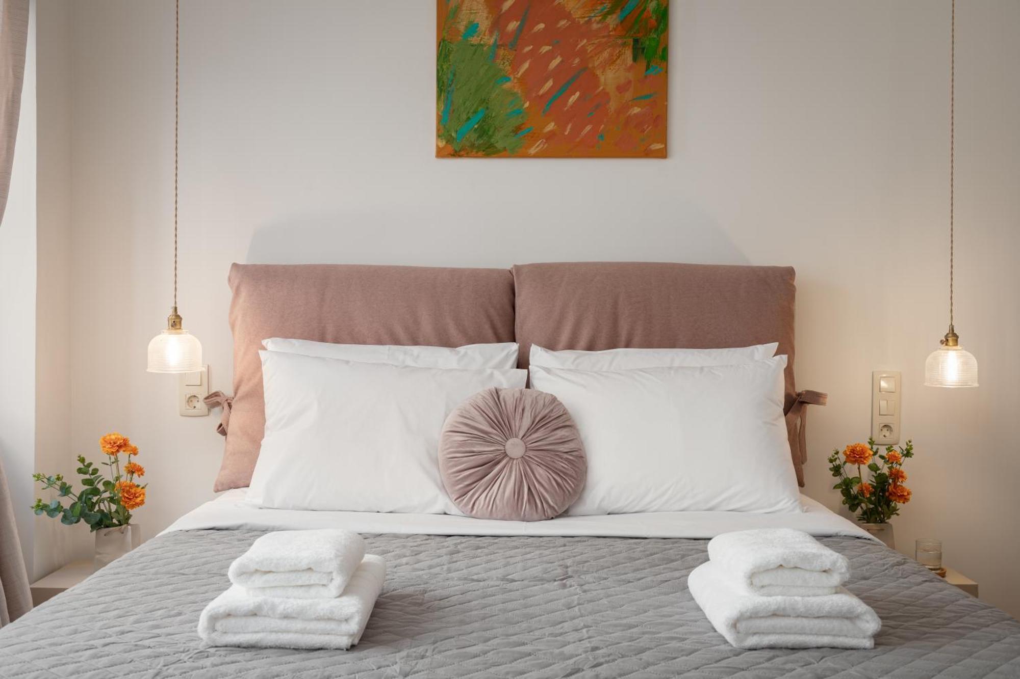 M18 Monastiraki Gems * Athens